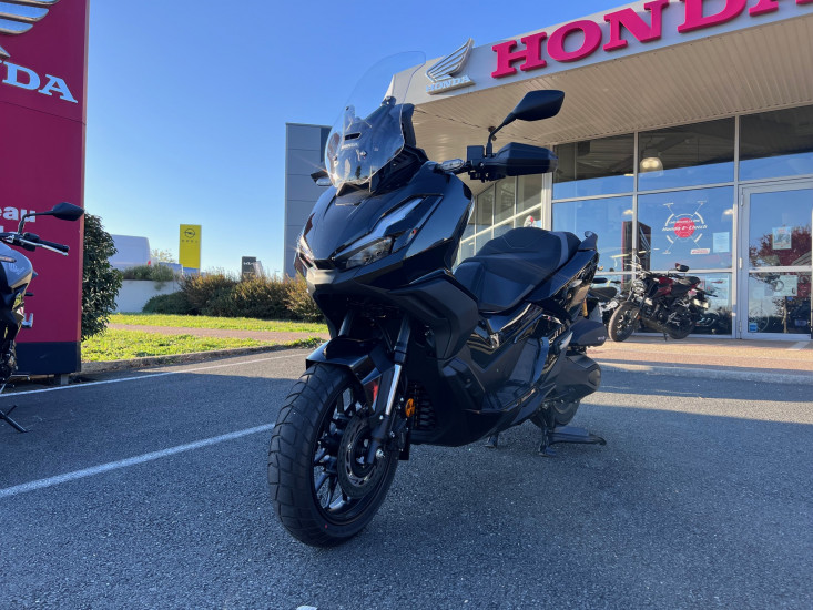 HONDA ADV 350 - PUILBOREAU