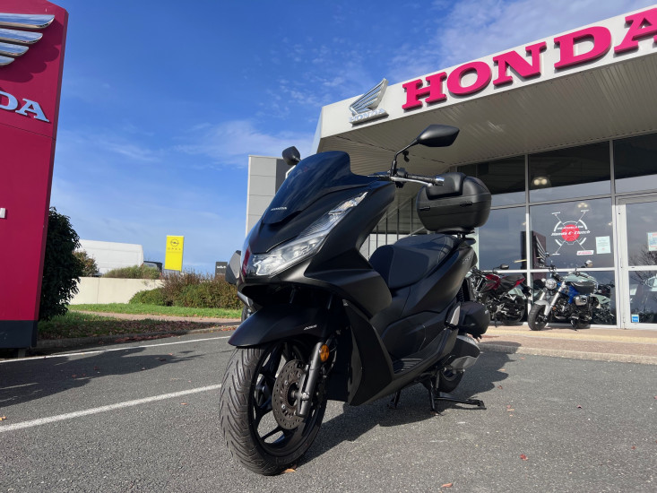 HONDA PCX 125 - PUILBOREAU