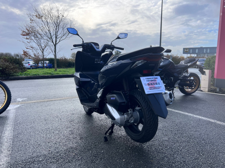 HONDA PCX 125 - PUILBOREAU
