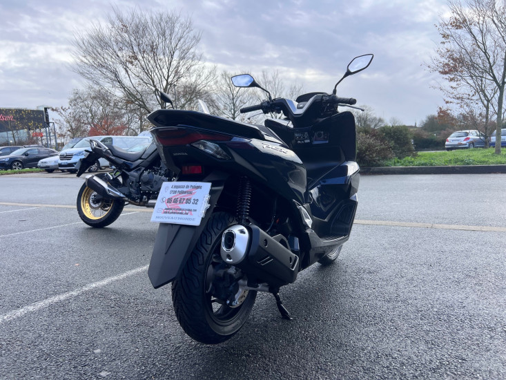 HONDA PCX 125 - PUILBOREAU