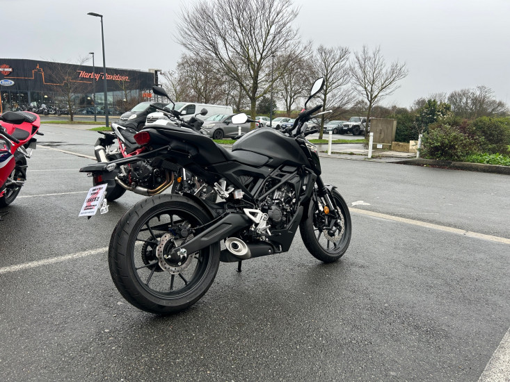 CB 125 R - PUILBOREAU