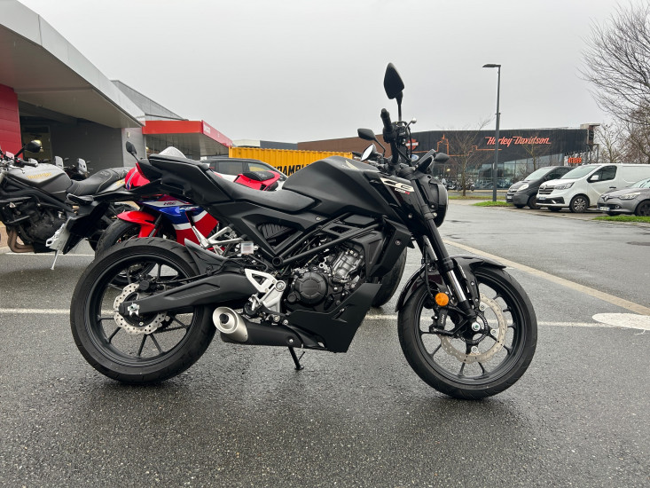 CB 125 R - PUILBOREAU