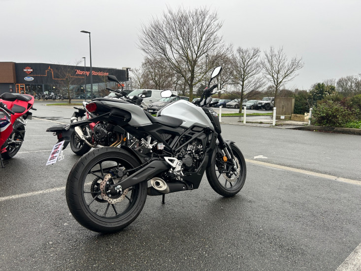 CB 125 R - PUILBOREAU