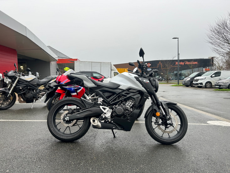 CB 125 R - PUILBOREAU