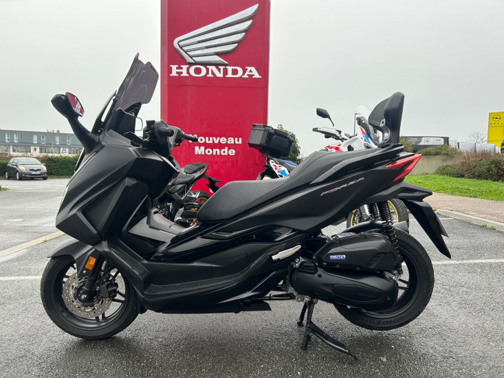 HONDA FORZA 125 - PUILBOREAU