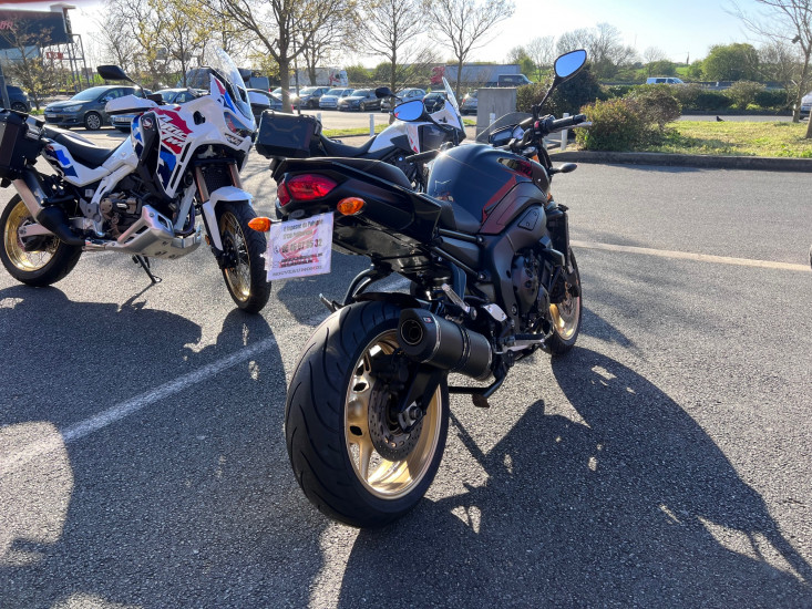 YAMAHA FZ8 - PUILBOREAU